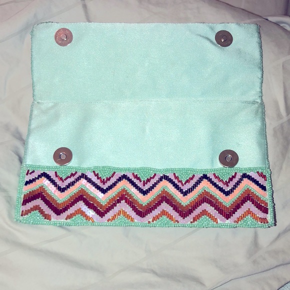 Beaded Chevron Pattern Clutch - Picture 3 of 5